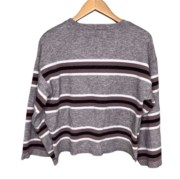 Cupcakes & Cashmere Armour Striped Sweater Bell Sleeve Size Small - Picture 6 of 10